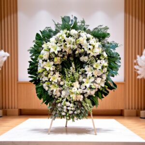 Corona Funebre Tributo Blanco de Luz en Tripié